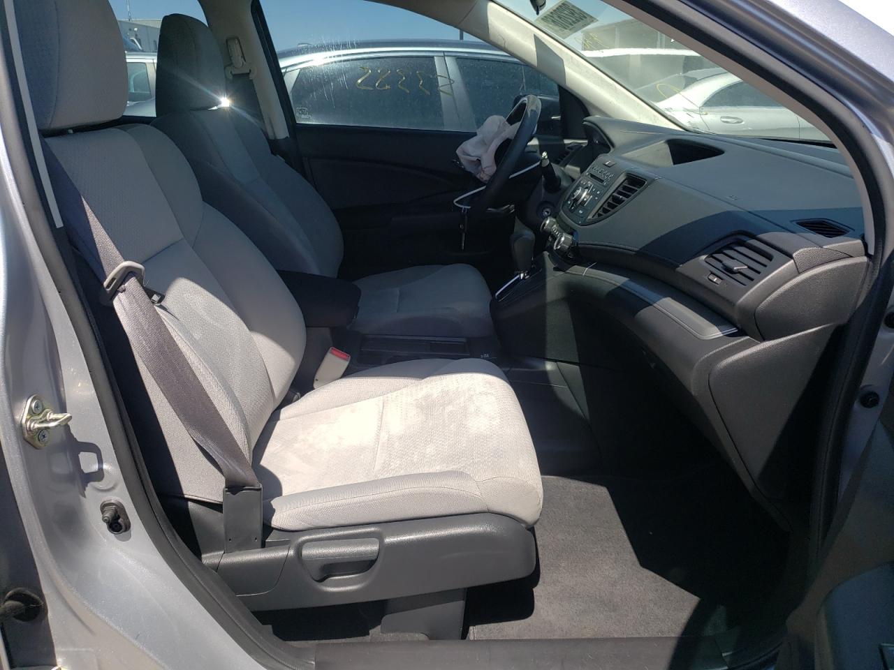 Photo 5 from auction – 2016 HONDA CR-V LX with VIN 2HKRM3H35GH535589