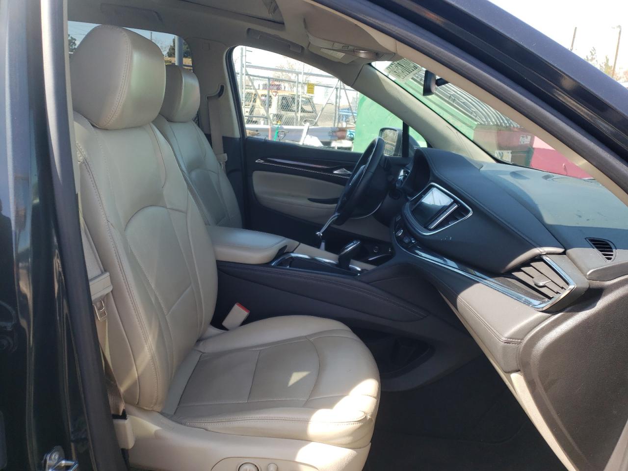 Photo 5 from auction – 2018 BUICK ENCLAVE ES with VIN 5GAEVAKWXJJ138897