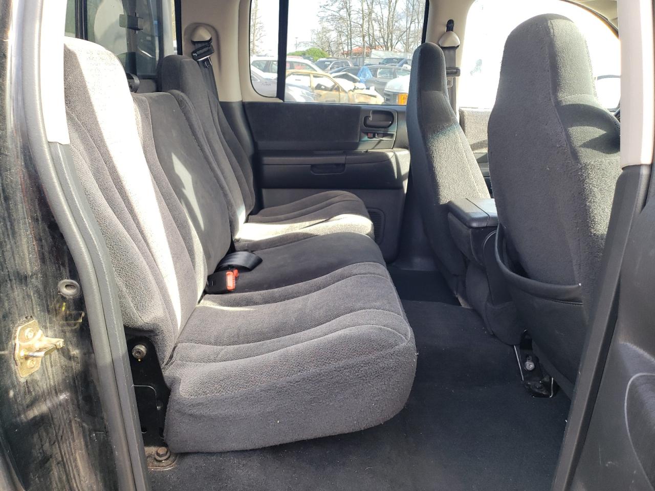 Photo 6 from auction – 2004 DODGE DAKOTA QUA with VIN 1D7HG48N44S618539