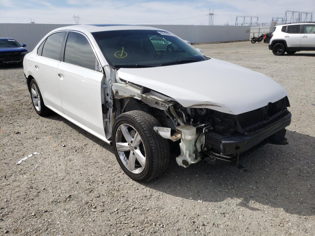 VOLKSWAGEN PASSAT SE 2012 with VIN 1VWBP7A33CC076107 - Photo from auction