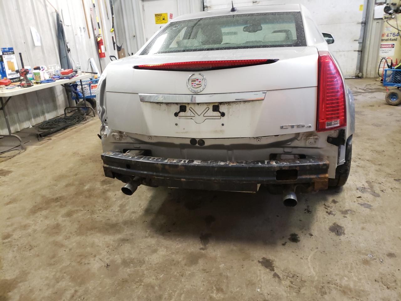 Фото 9 с аукциона – 2008 CADILLAC CTS с VIN 1G6DG577880180646