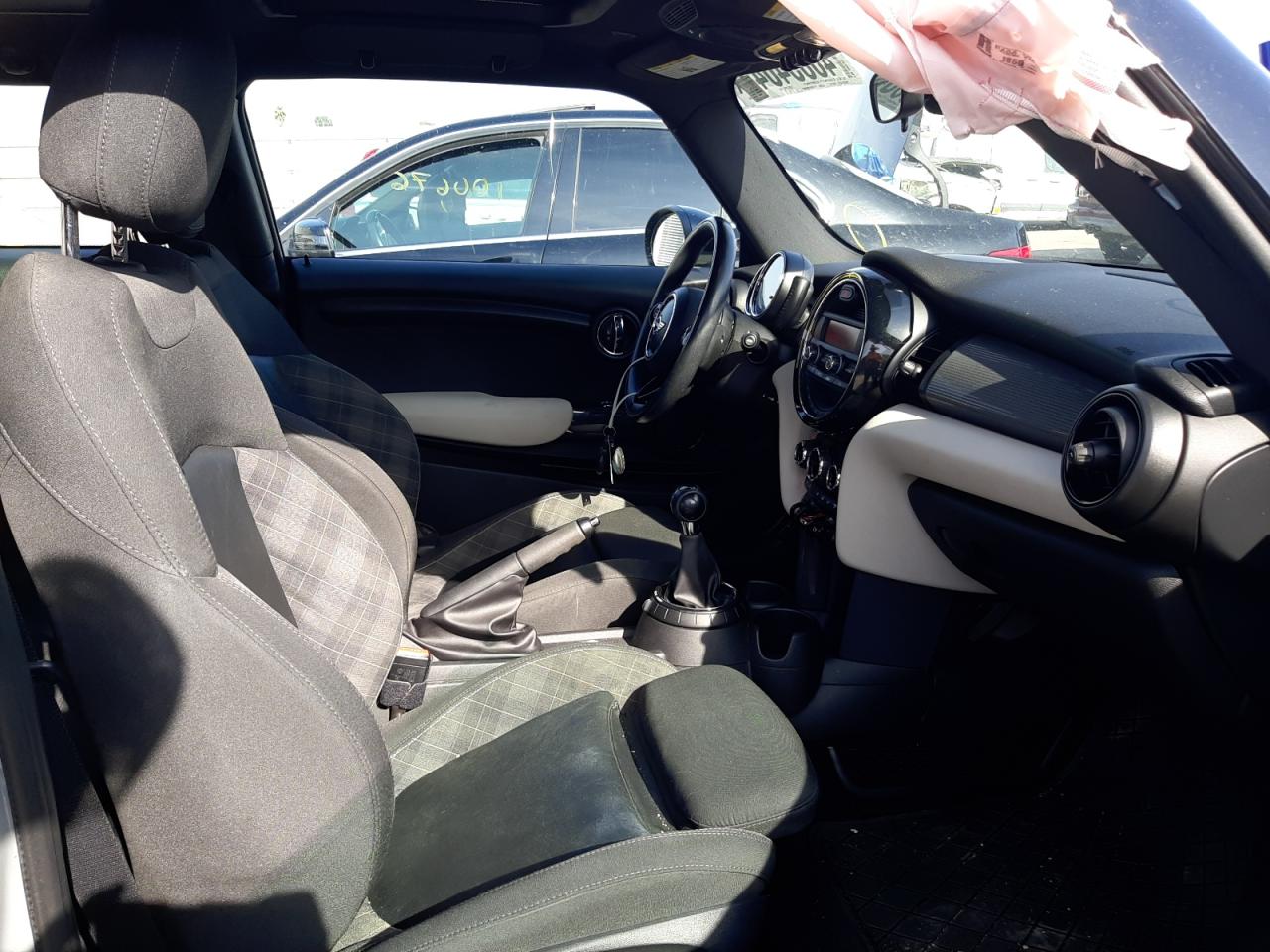 Photo 5 from auction – 2014 MINI COOPER with VIN WMWXM5C56ET971868