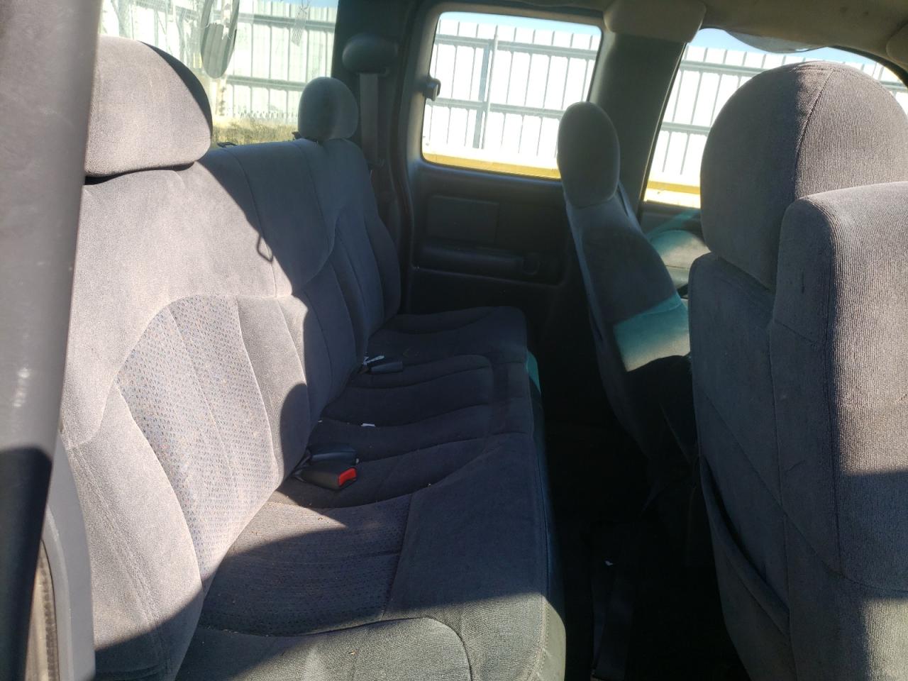 Photo 6 from auction – 2002 CHEVROLET SILVERADO with VIN 1GCEC19V32E109334