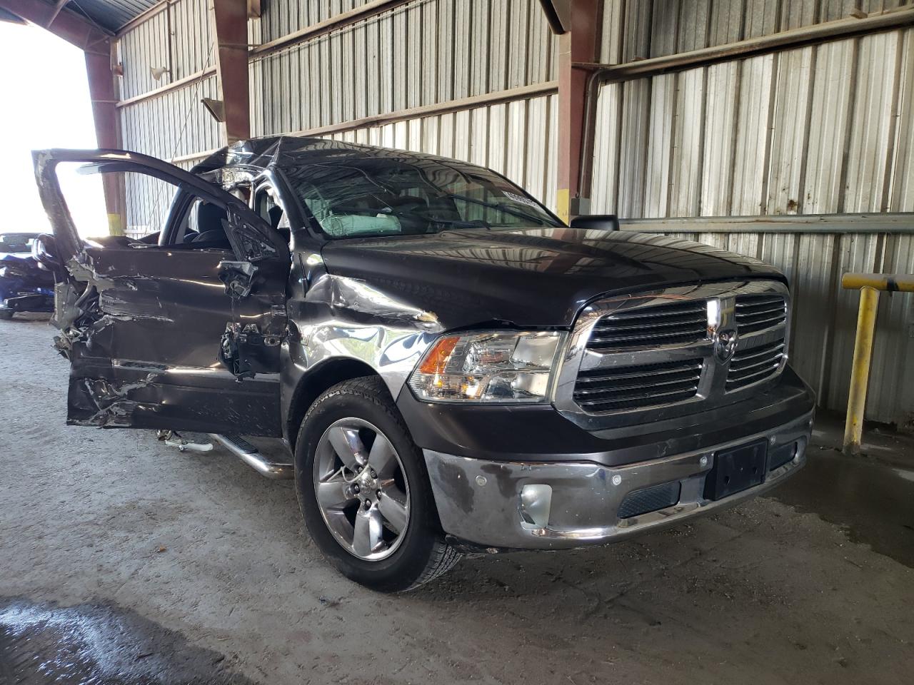 RAM 1500 SLT 2015 with VIN 1C6RR6LT4FS506067 - Photo from auction