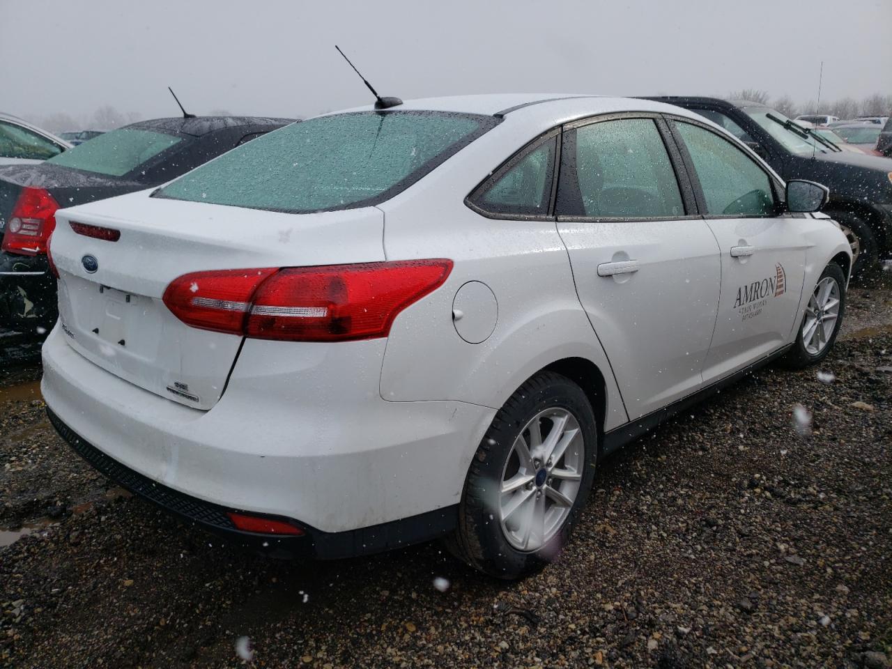 Photo 4 from auction – 2015 FORD FOCUS SE with VIN 1FADP3F2XFL312492