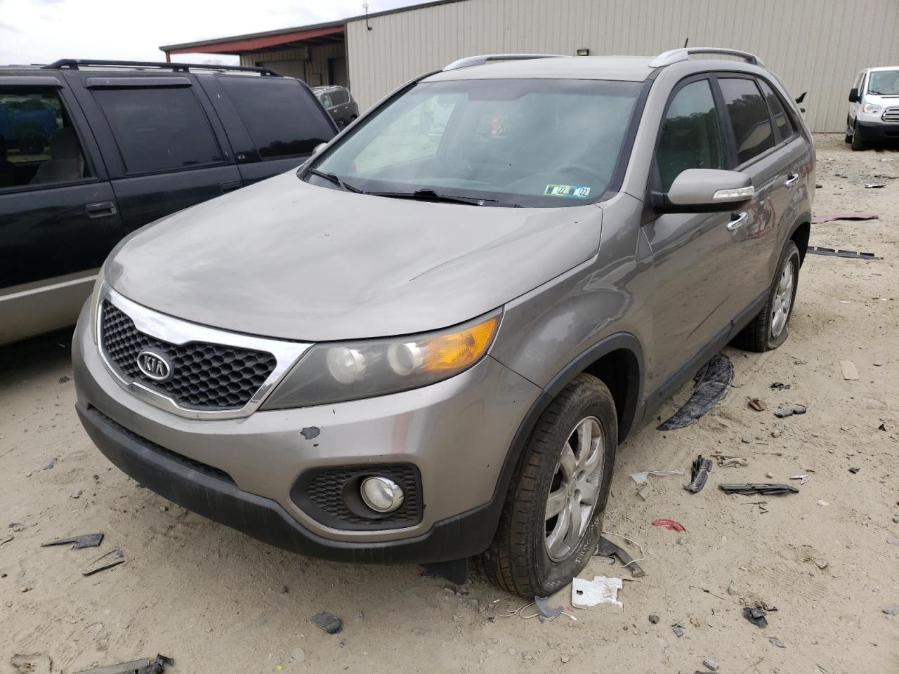 Photo 2 from auction – 2011 KIA SORENTO BA with VIN 5XYKT3A15BG108782