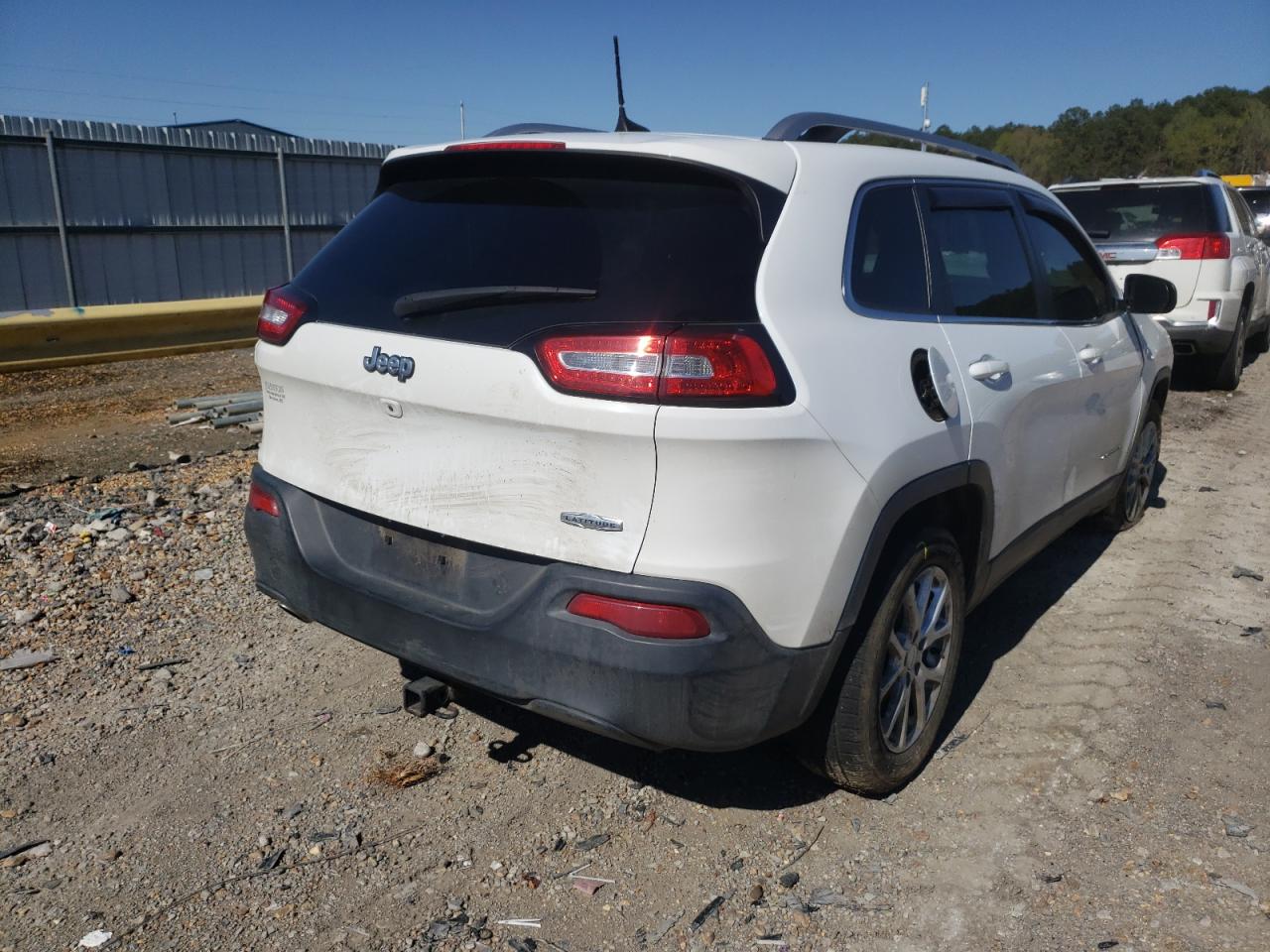 Photo 4 from auction – 2016 JEEP CHEROKEE L with VIN 1C4PJLCB7GW171118