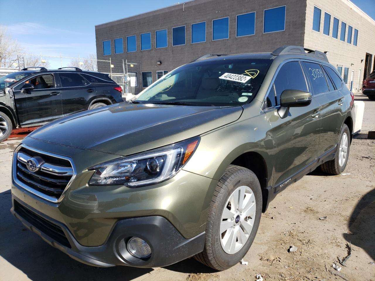 Photo 2 from auction – 2019 SUBARU OUTBACK 2. with VIN 4S4BSAFC4K3258089