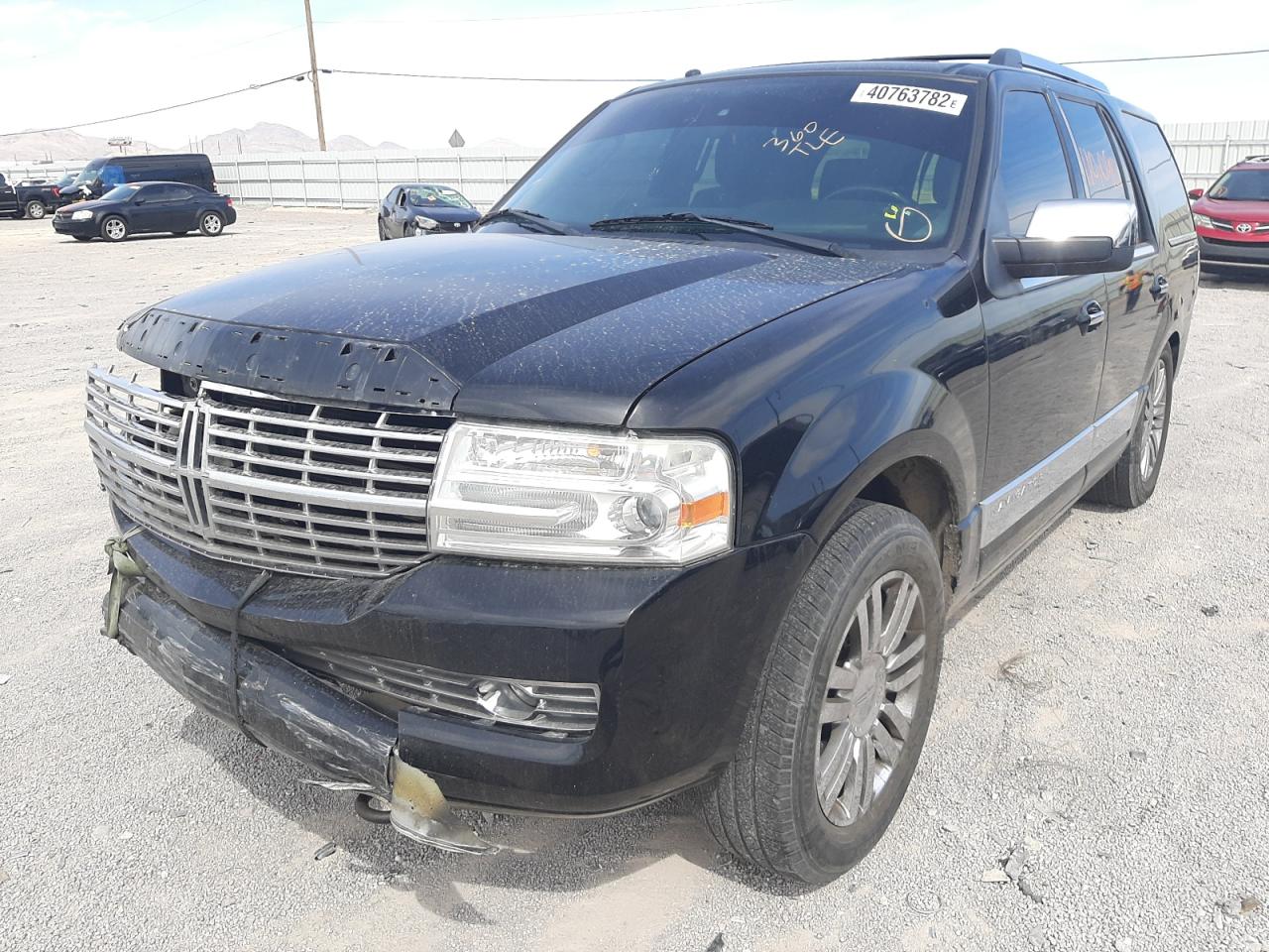 Photo 2 from auction – 2007 LINCOLN NAVIGATOR with VIN 5LMFU27547LJ05928