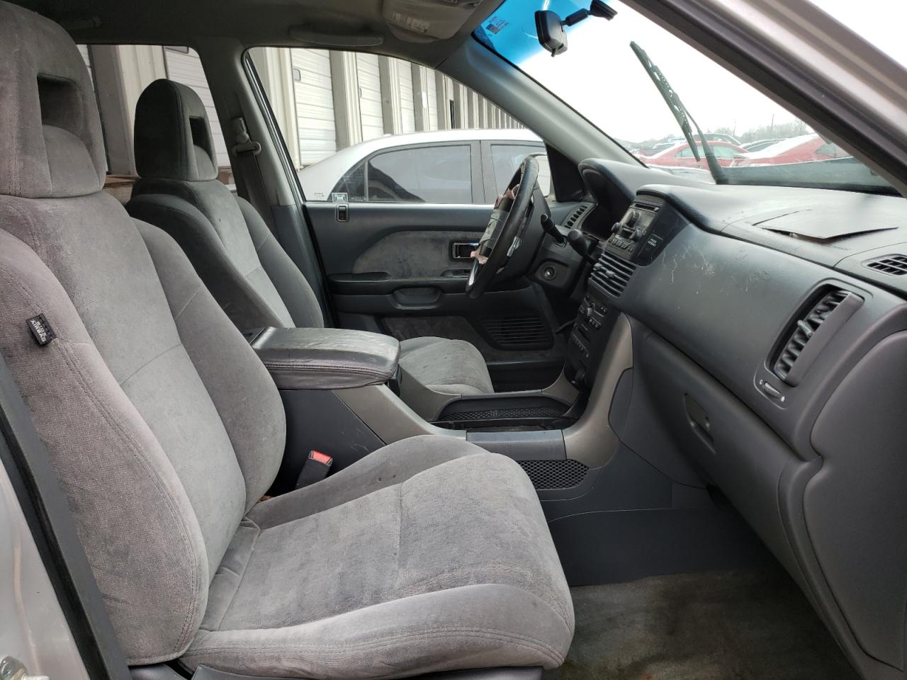 Photo 5 from auction – 2005 HONDA PILOT EX with VIN 2HKYF18485H540902