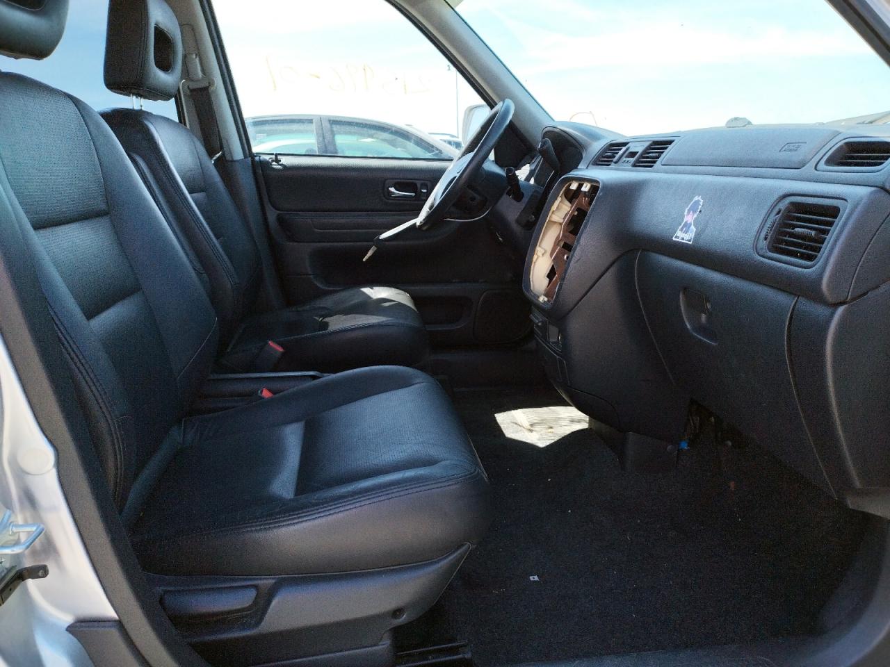Photo 5 from auction – 2001 HONDA CR-V SE with VIN JHLRD18731S016205