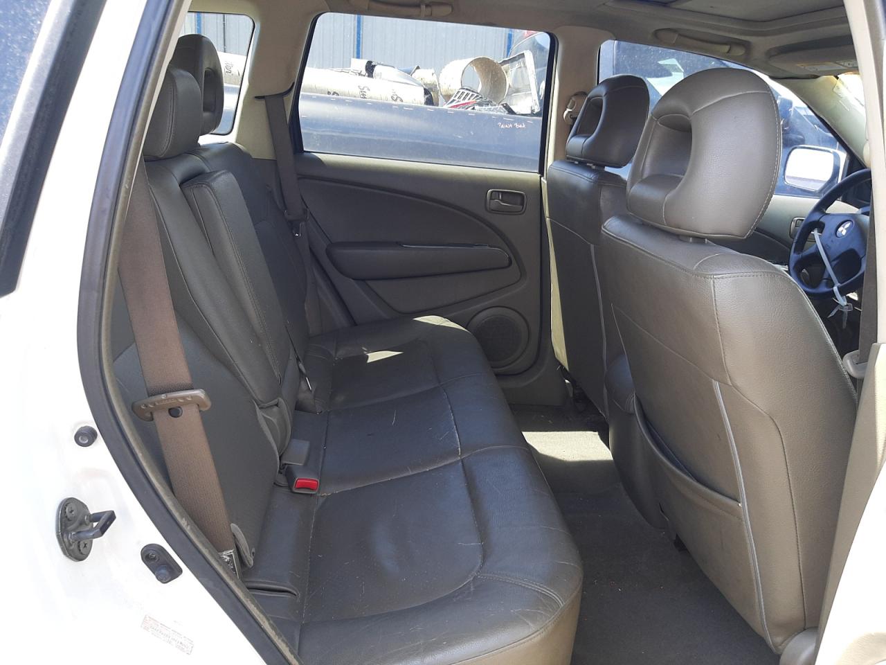 Photo 6 from auction – 2003 MITSUBISHI OUTLANDER with VIN JA4LX41G13U117282