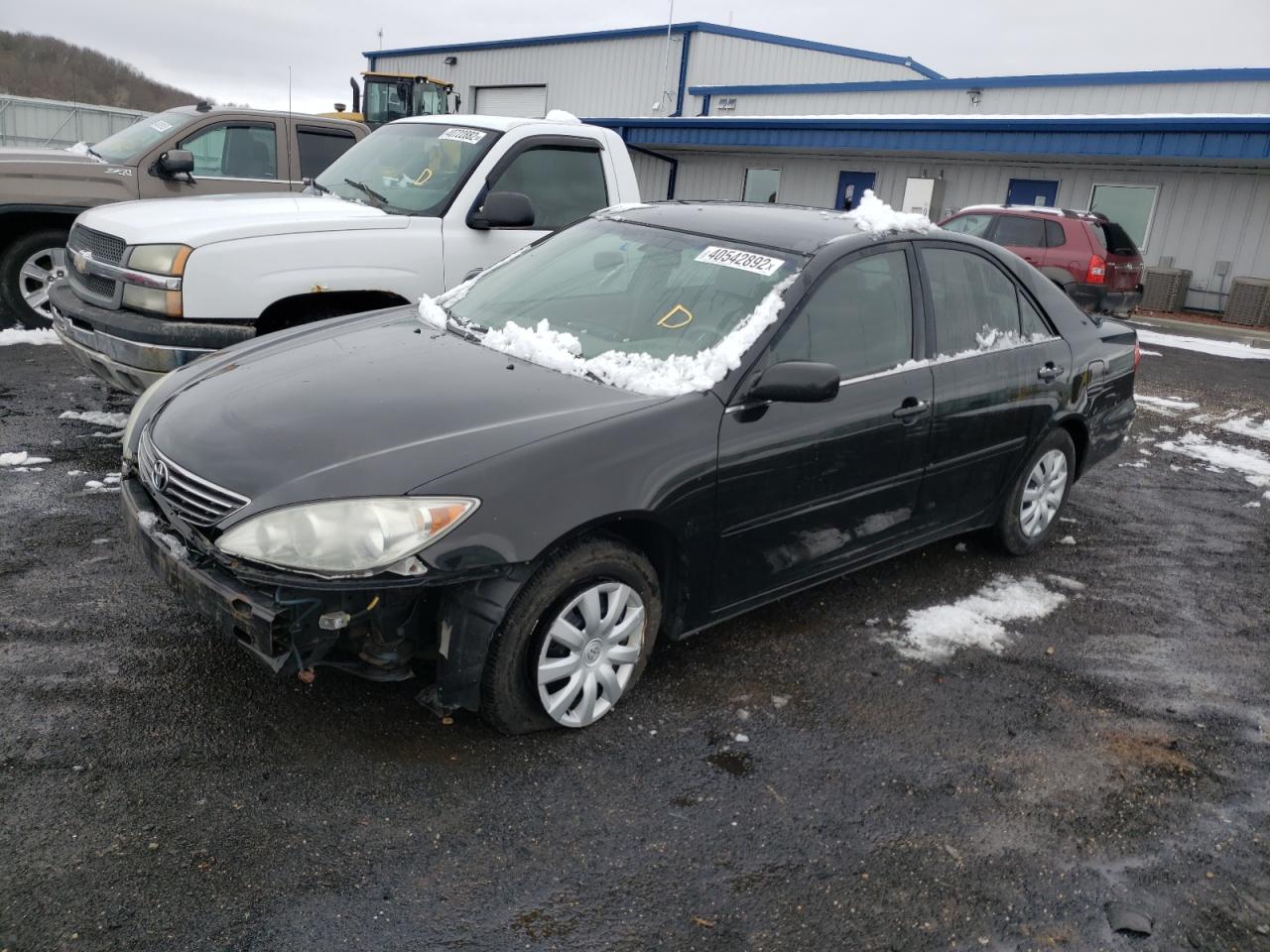 Photo 2 from auction – 2005 TOYOTA CAMRY LE with VIN 4T1BE30K55U587336