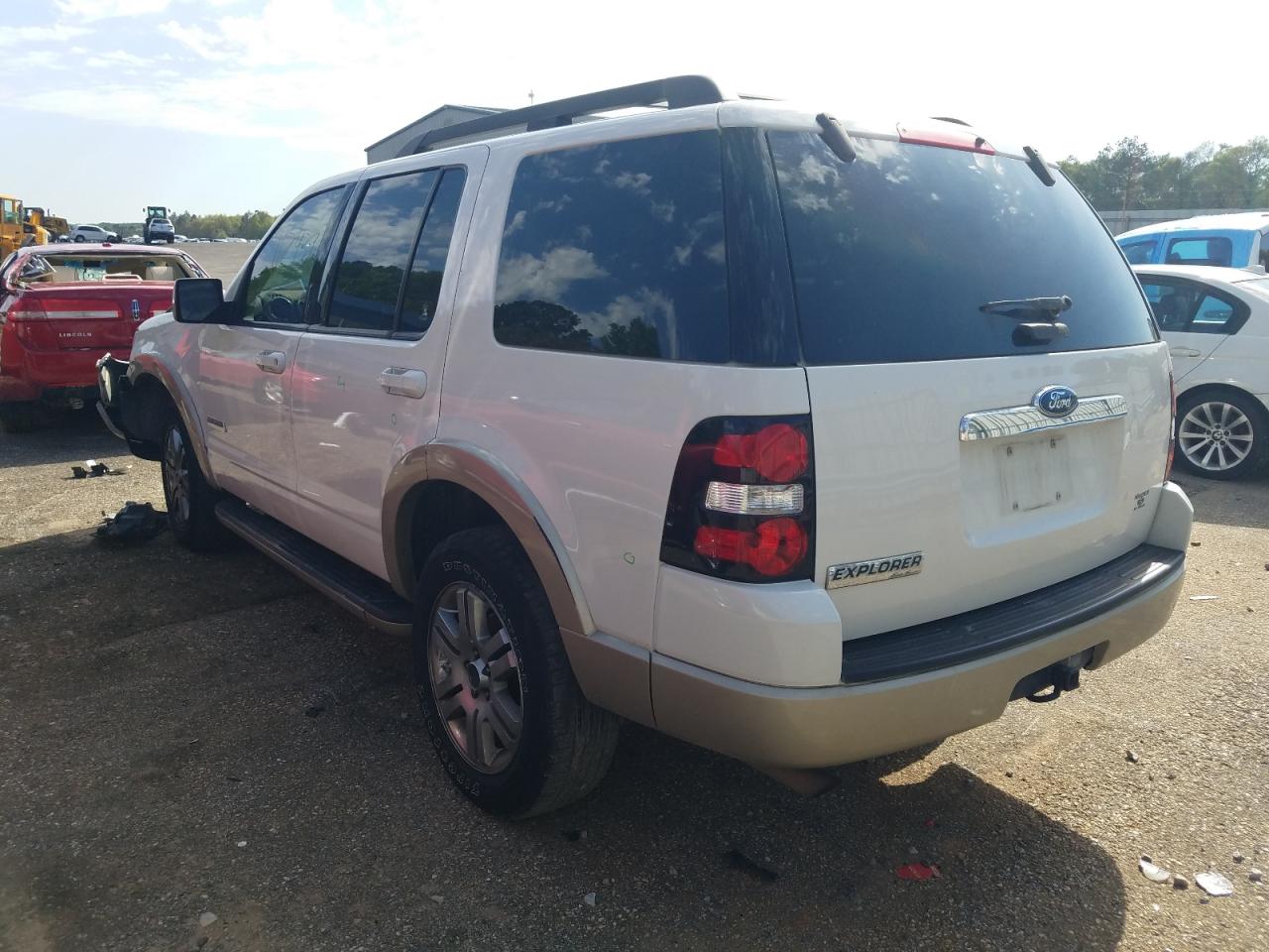 Photo 3 from auction – 2008 FORD EXPLORER E with VIN 1FMEU64E08UA29985