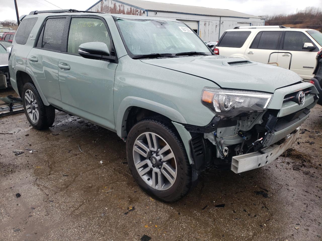 TOYOTA 4RUNNER SR 2022 with VIN JTESU5JR7N5987502 - Photo from auction