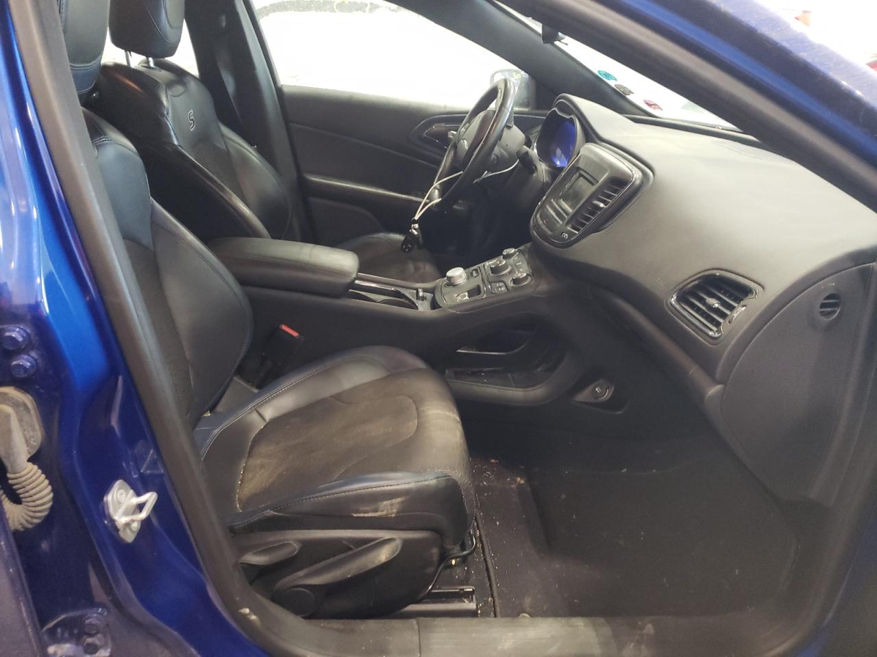Photo 5 from auction – 2015 CHRYSLER 200 S with VIN 1C3CCCBB8FN719775