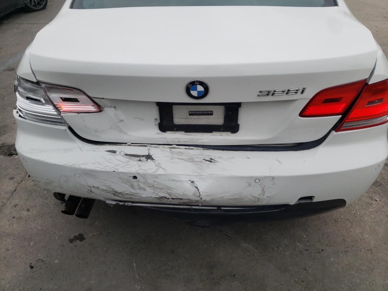 Photo 9 from auction – 2010 BMW 328 I SULE with VIN WBAWV1C50AP124137