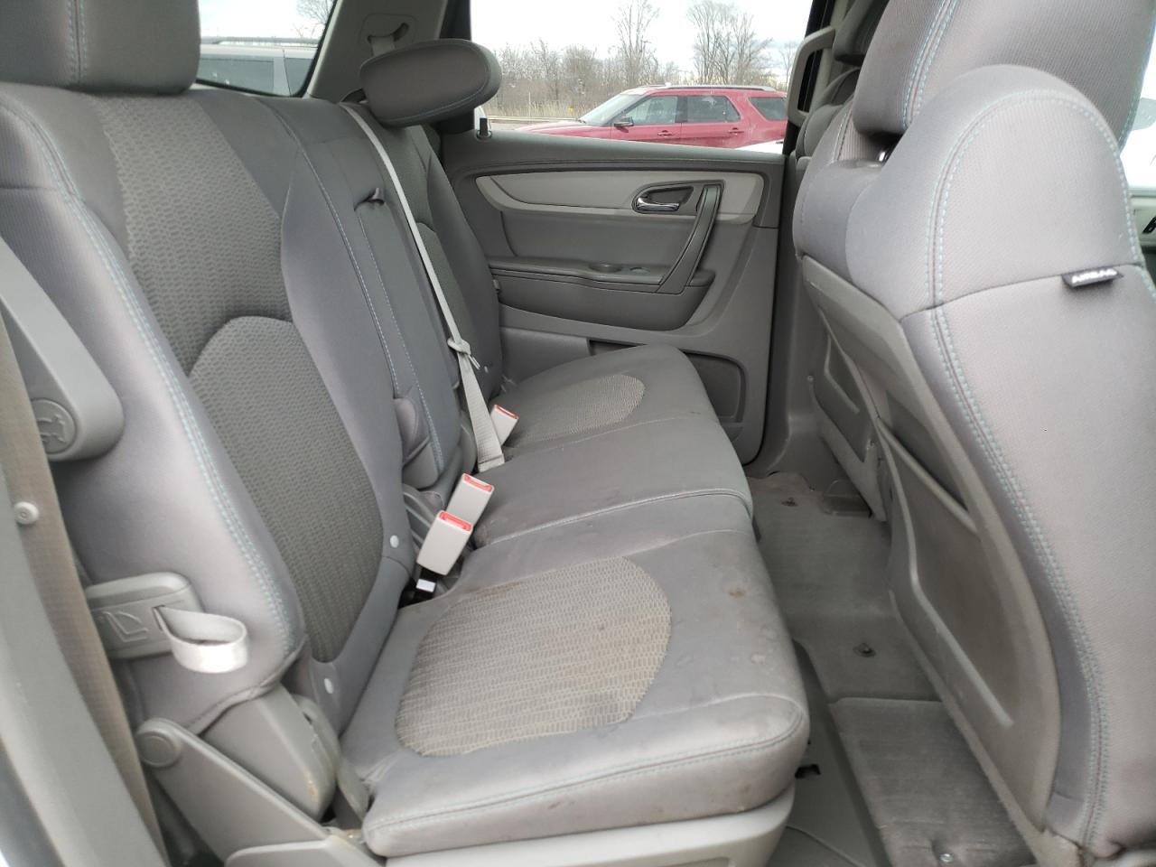 Photo 6 from auction – 2014 CHEVROLET TRAVERSE L with VIN 1GNKVFKD9EJ300996