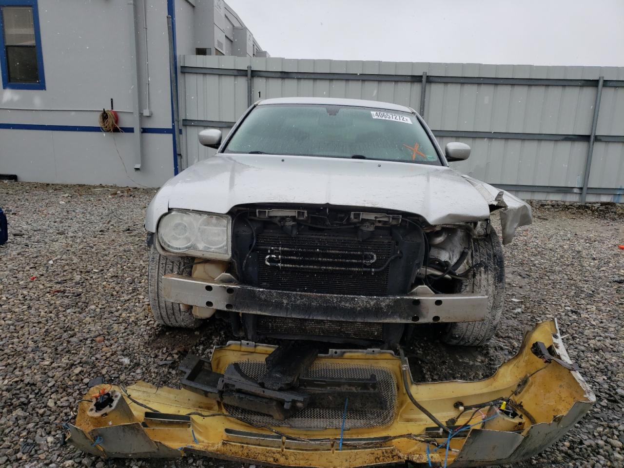 Photo 9 from auction – 2006 CHRYSLER 300C SRT-8 with VIN 2C3LA73W36H534833