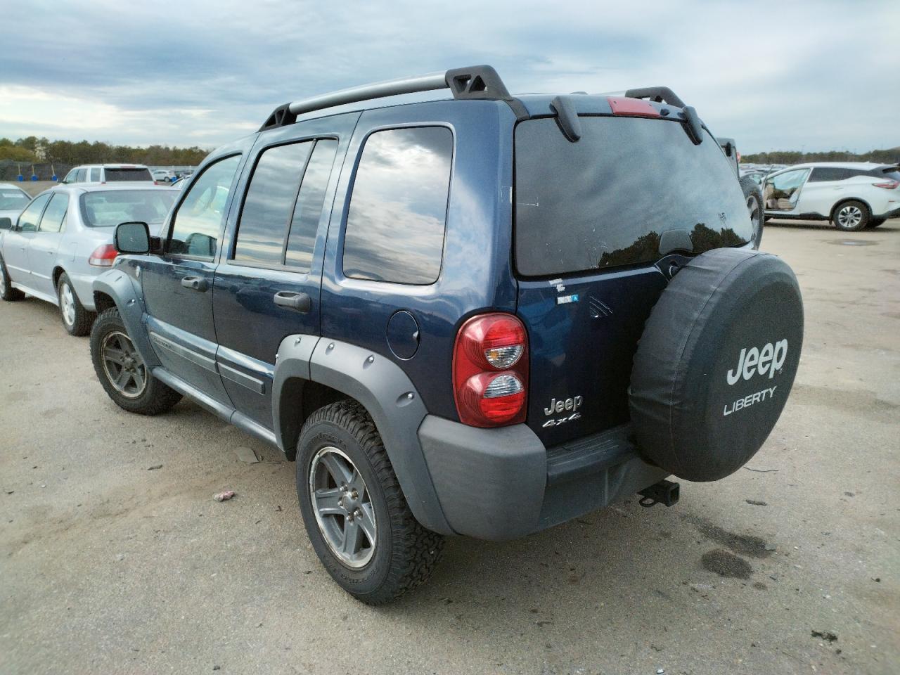 Photo 3 from auction – 2006 JEEP LIBERTY RE with VIN 1J4GL38K16W235519