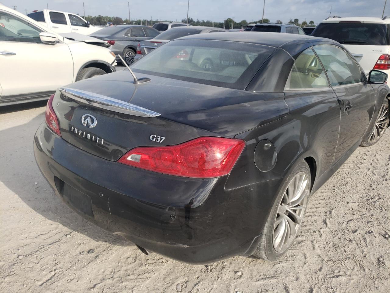 Photo 4 from auction – 2012 INFINITI G37 BASE with VIN JN1CV6FE6CM200451