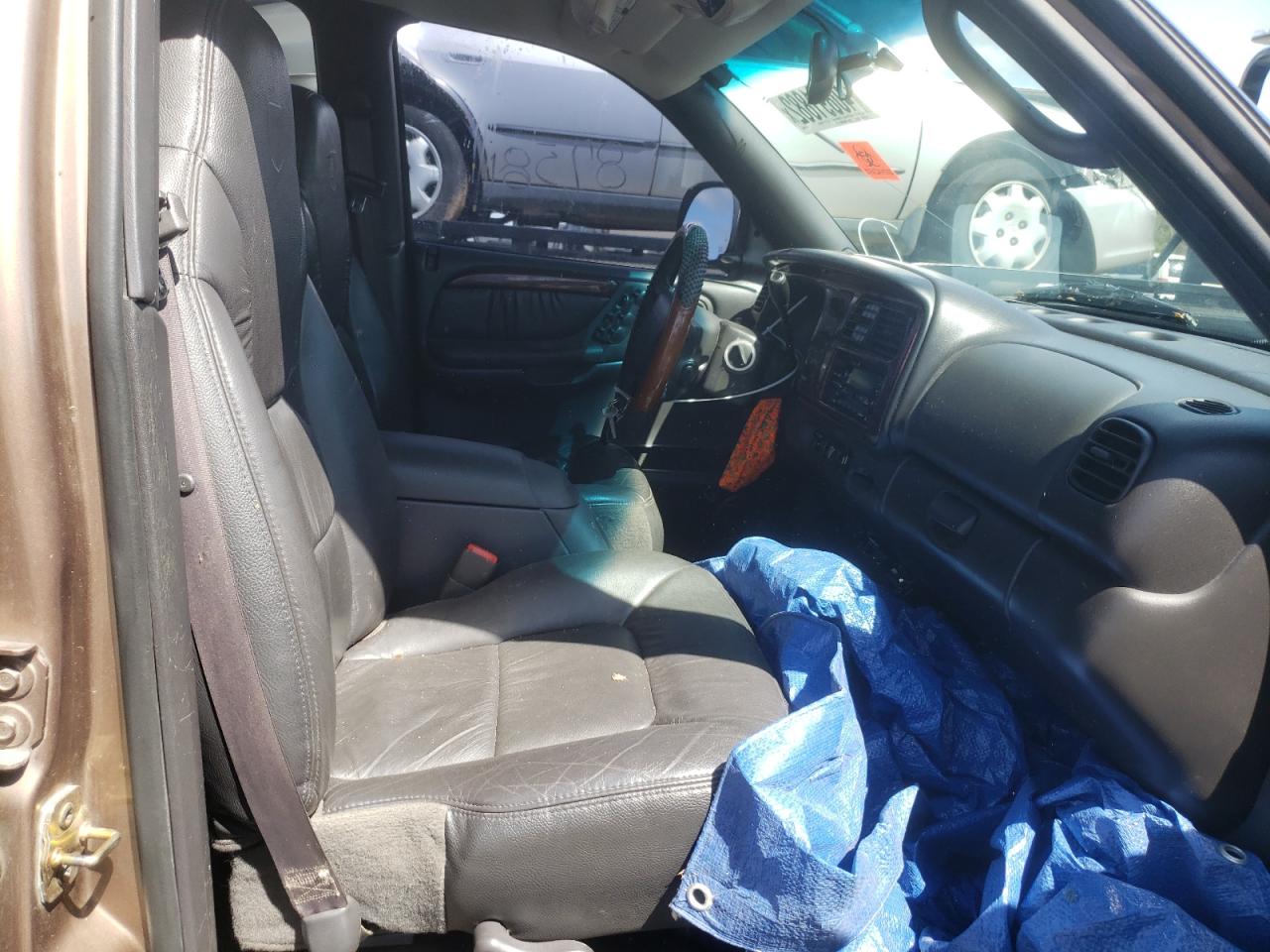 Photo 5 from auction – 2000 DODGE DURANGO with VIN 1B4HS28N1YF233044