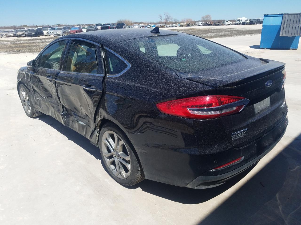 Photo 3 from auction – 2019 FORD FUSION TIT with VIN 3FA6P0RU9KR273040