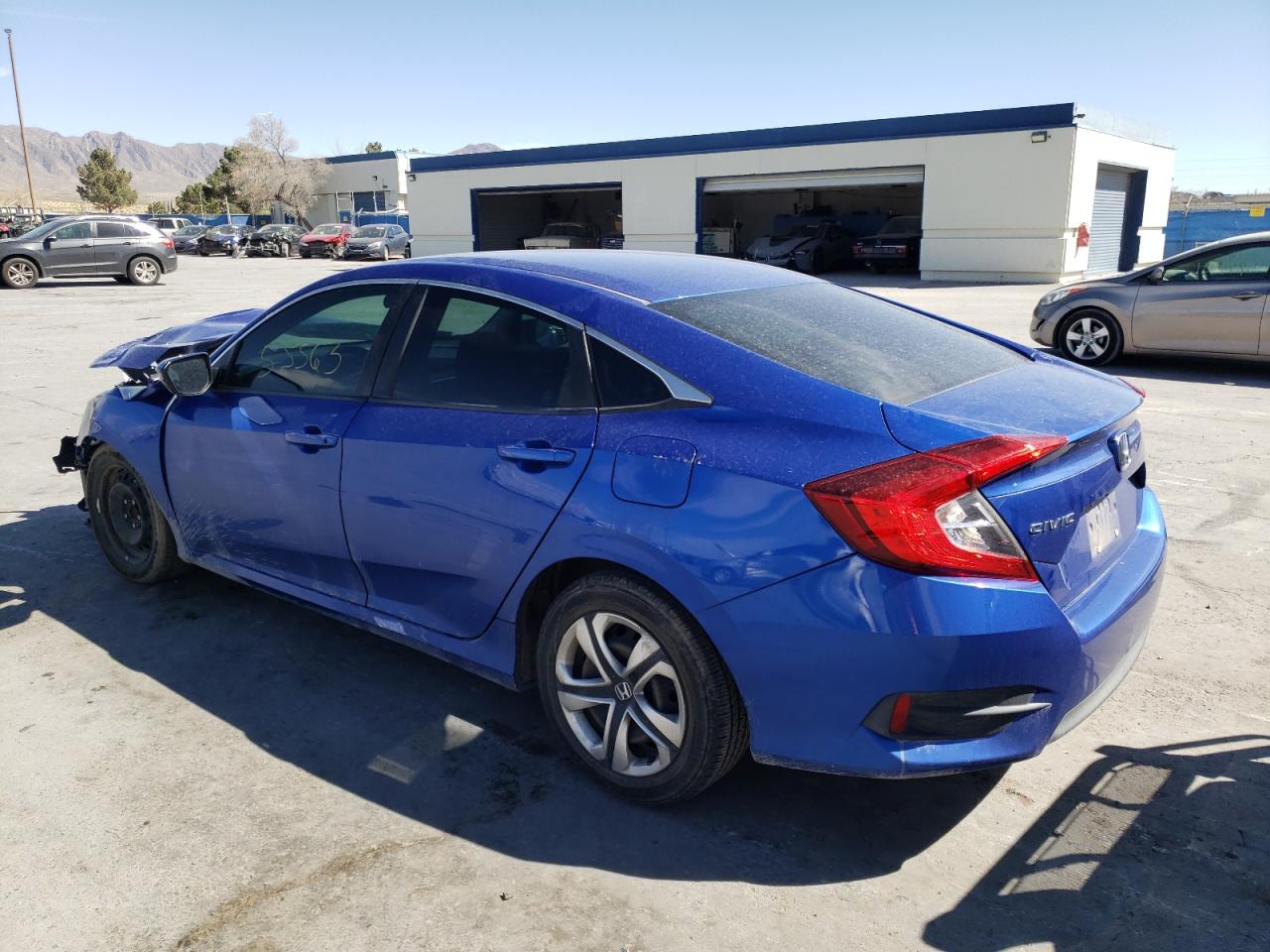 Photo 3 from auction – 2016 HONDA CIVIC LX with VIN 19XFC2F5XGE014117
