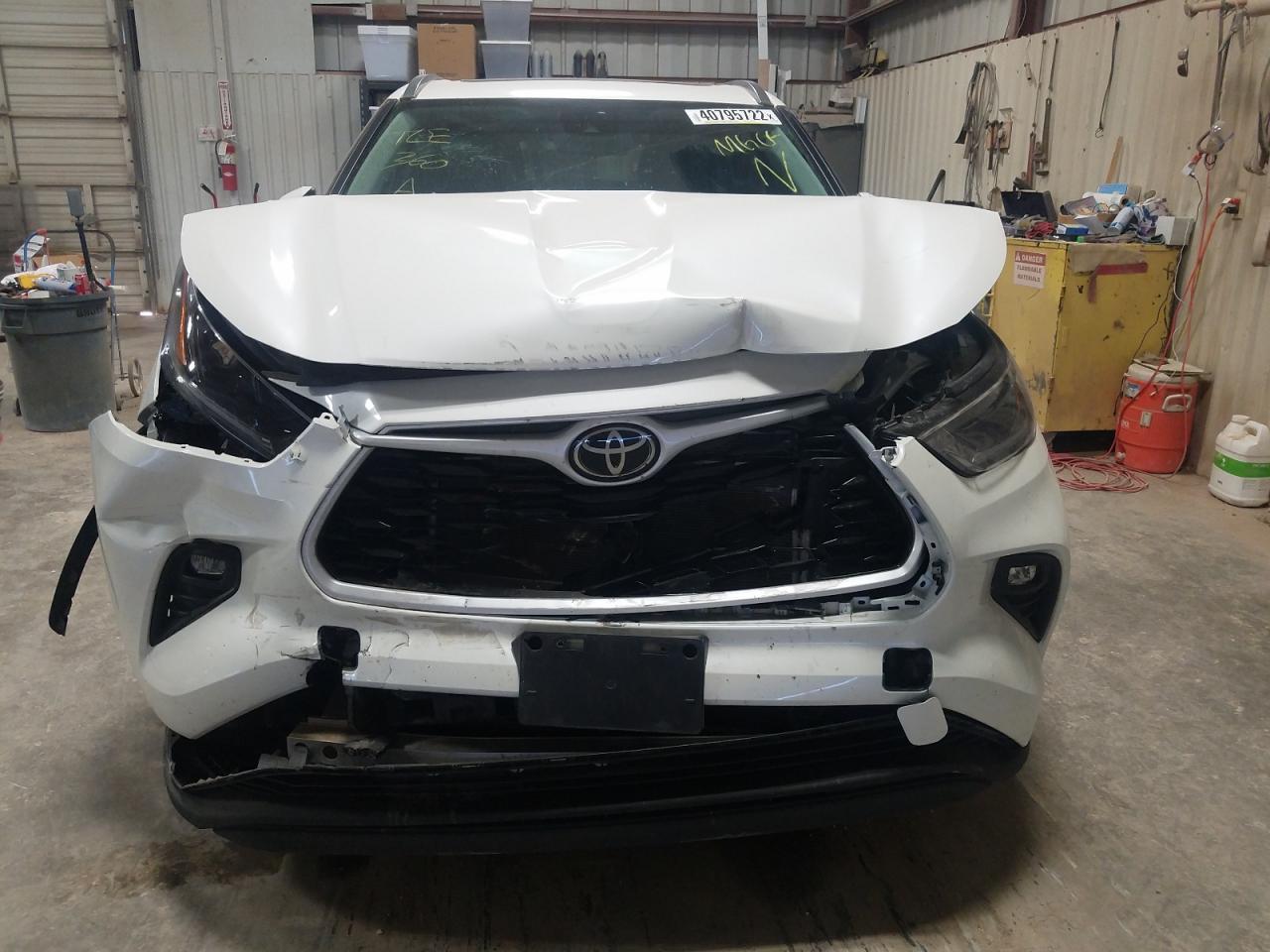 Photo 9 from auction – 2021 TOYOTA HIGHLANDER with VIN 5TDGZRAH0MS530923