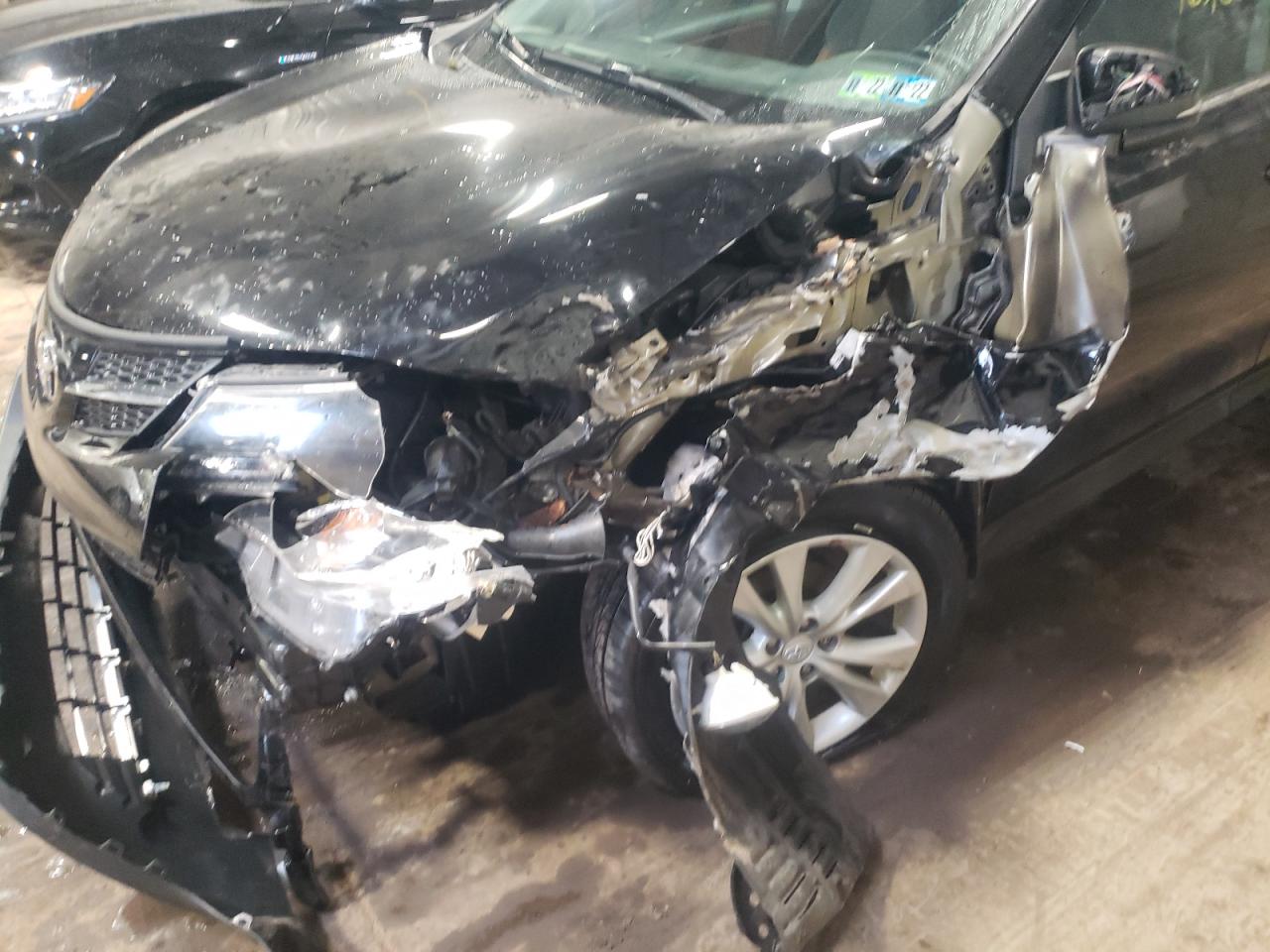 Photo 9 from auction – 2015 TOYOTA RAV4 LIMIT with VIN 2T3DFREV1FW406303