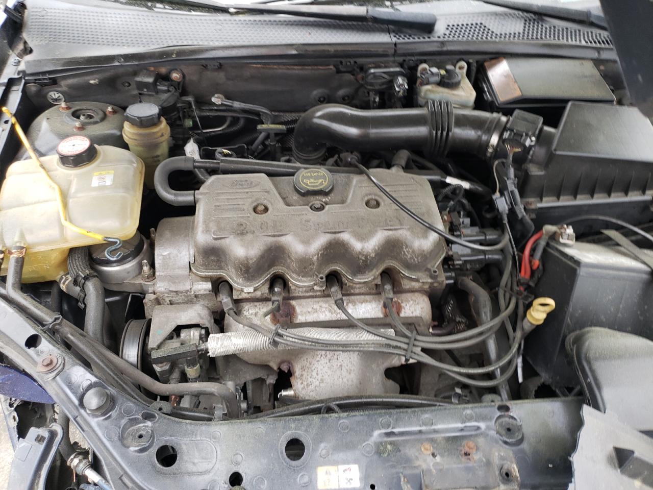 Photo 7 from auction – 2002 FORD FOCUS LX with VIN 1FAFP33P02W141706