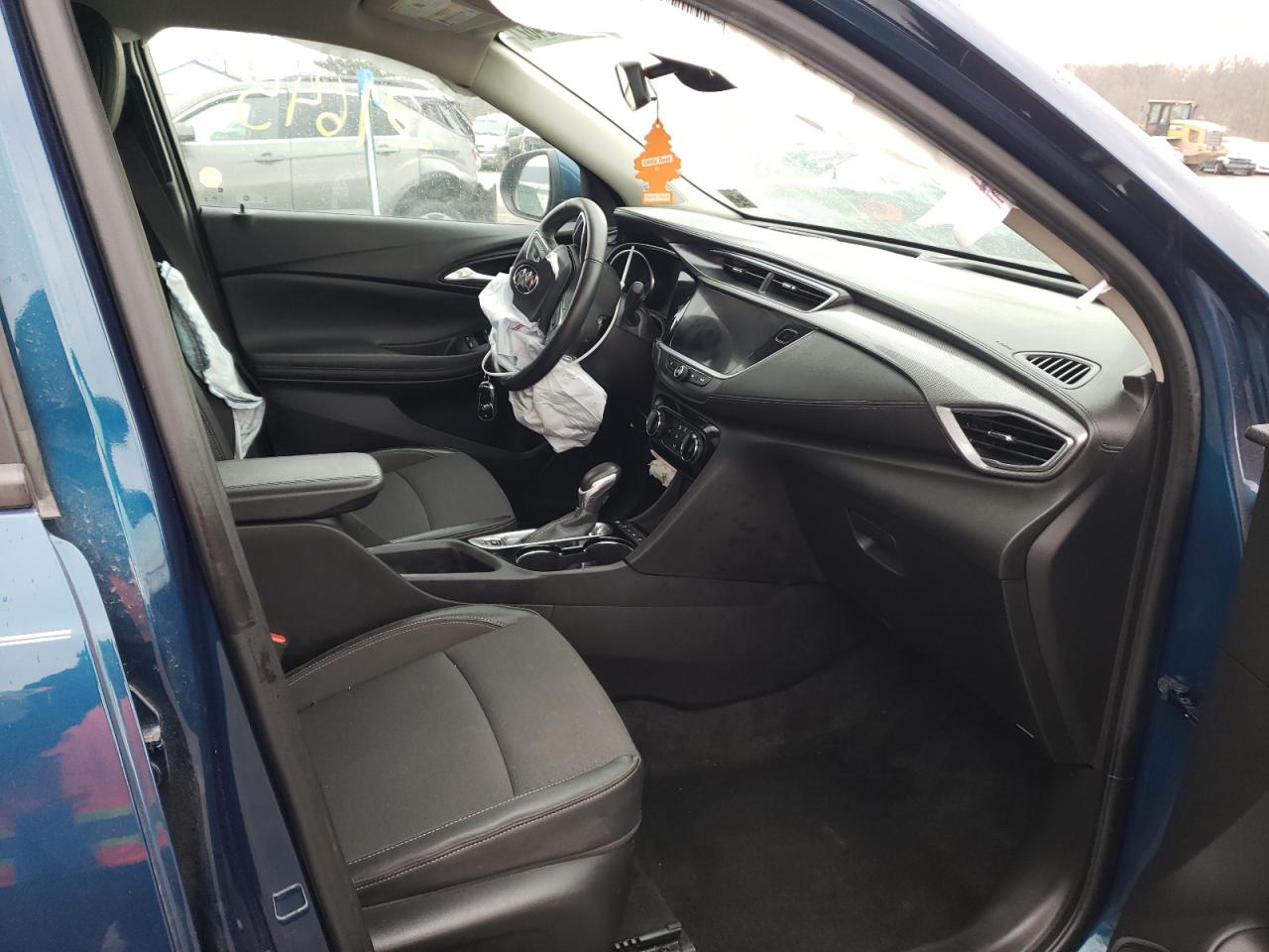 Photo 5 from auction – 2020 BUICK ENCORE GX with VIN KL4MMCSL5LB107465