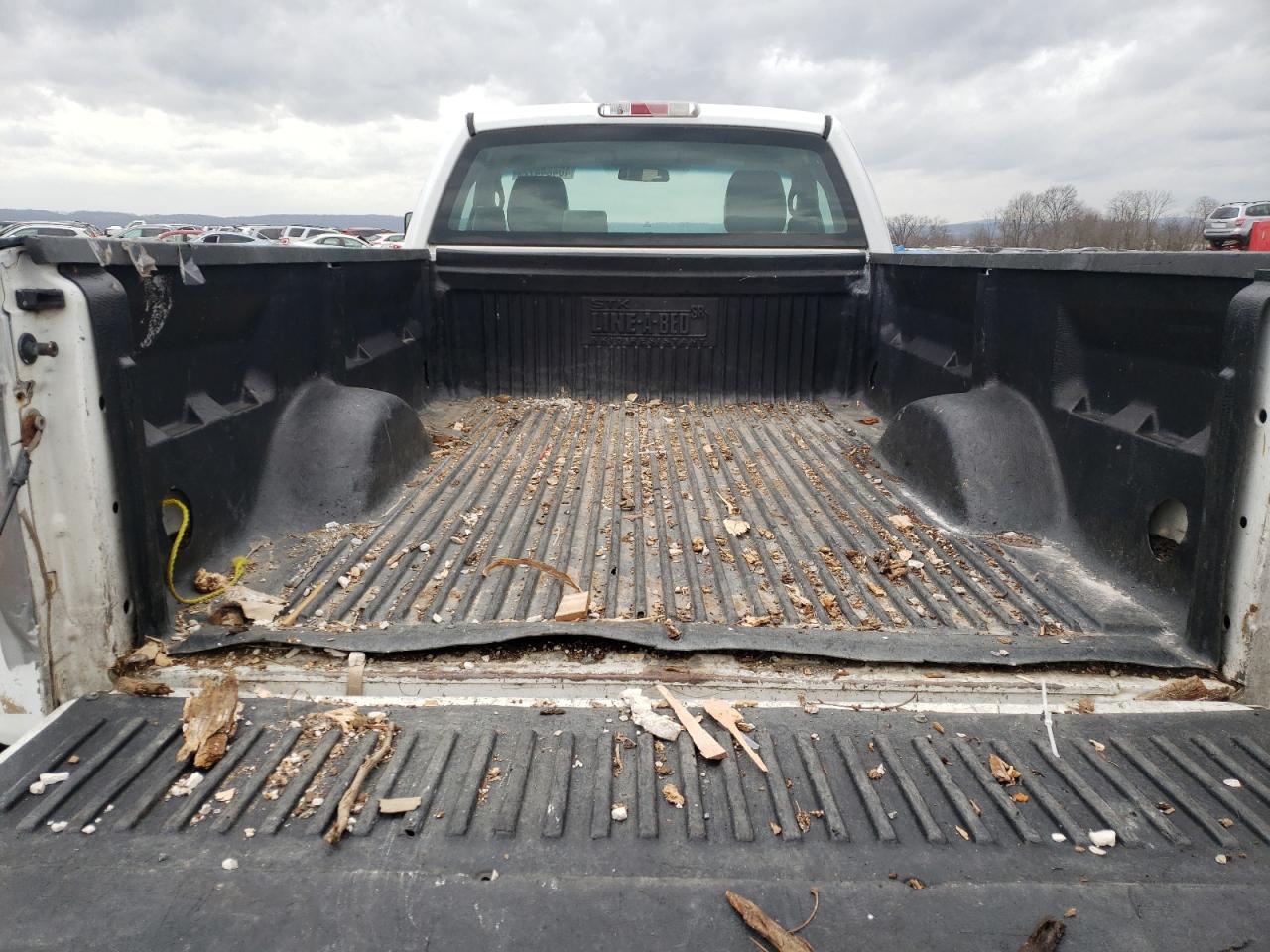 Photo 6 from auction – 2005 FORD F150 with VIN 1FTRF14W35NB09430