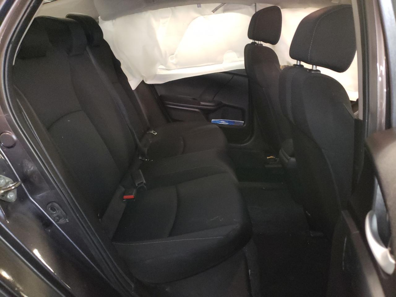 Photo 6 from auction – 2017 HONDA CIVIC LX with VIN 19XFC2F50HE005833