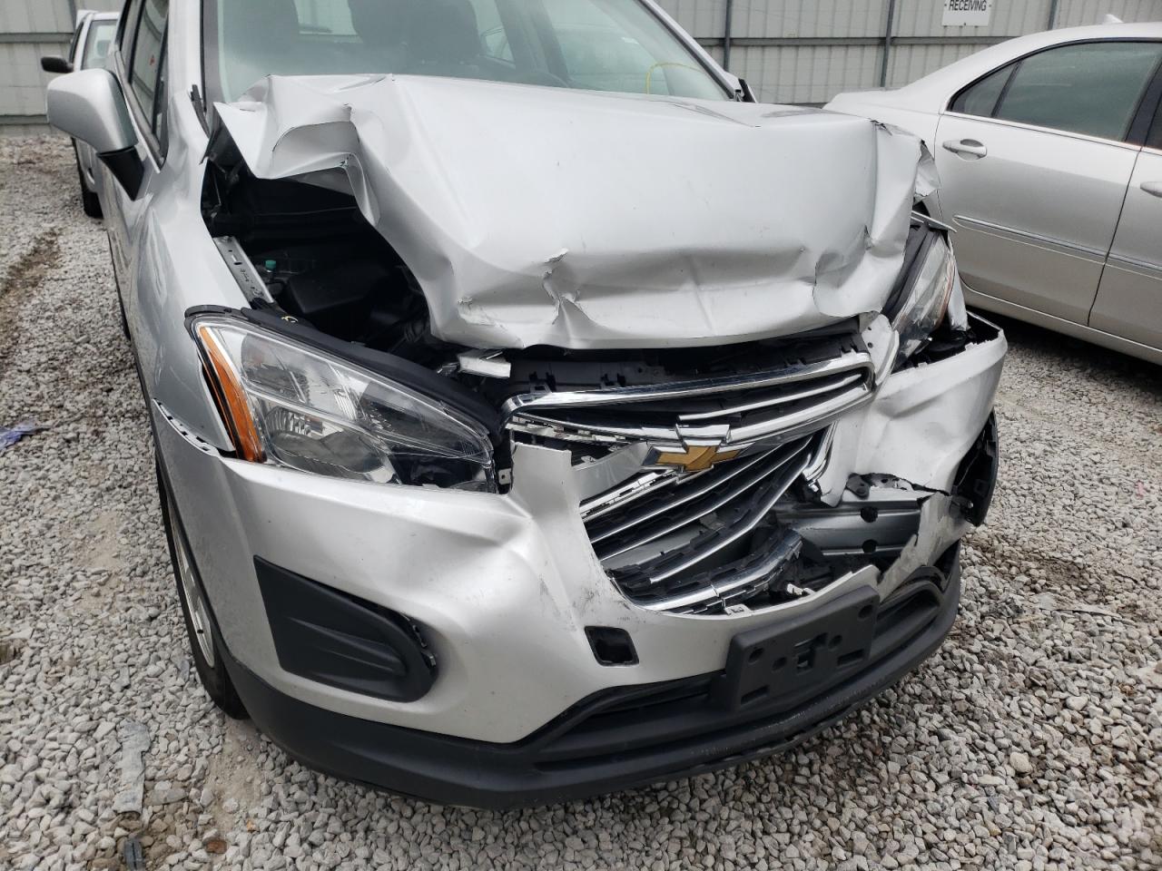 Photo 9 from auction – 2016 CHEVROLET TRAX LS with VIN 3GNCJNSB8GL267221