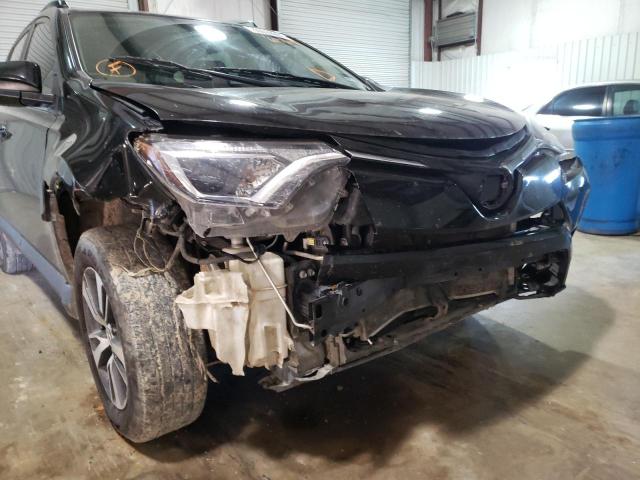 Photo 9 from auction – 2017 TOYOTA RAV4 XLE with VIN 2T3RFREV2HW647649