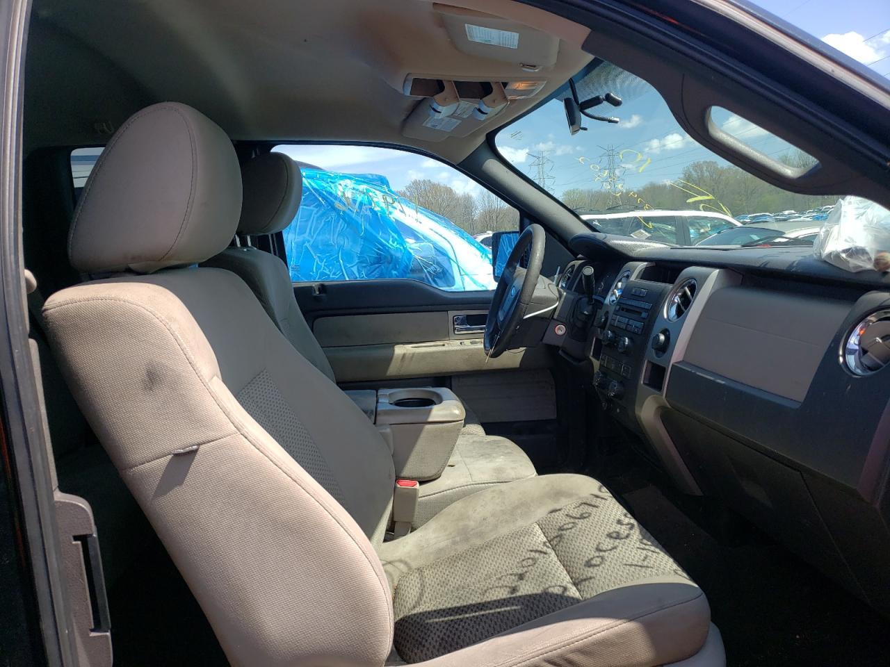 Photo 5 from auction – 2010 FORD F150 SUPER with VIN 1FTEX1E88AFC99077