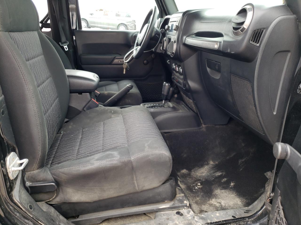 Photo 5 from auction – 2011 JEEP WRANGLER S with VIN 1J4AA2D15BL528452