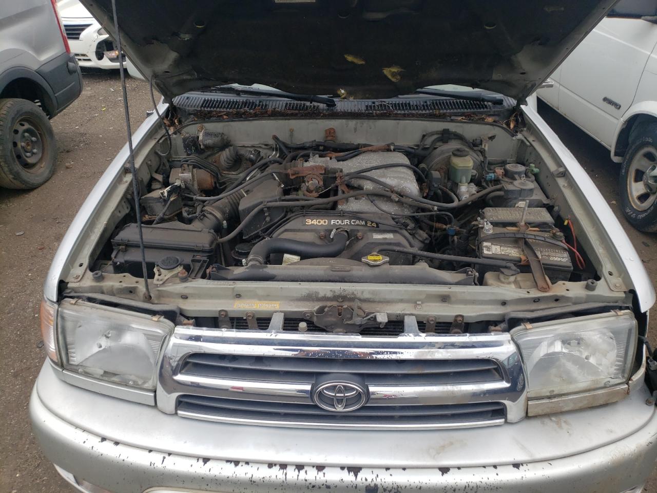 Photo 7 from auction – 2000 TOYOTA 4RUNNER LI with VIN JT3HN87R1Y0307832