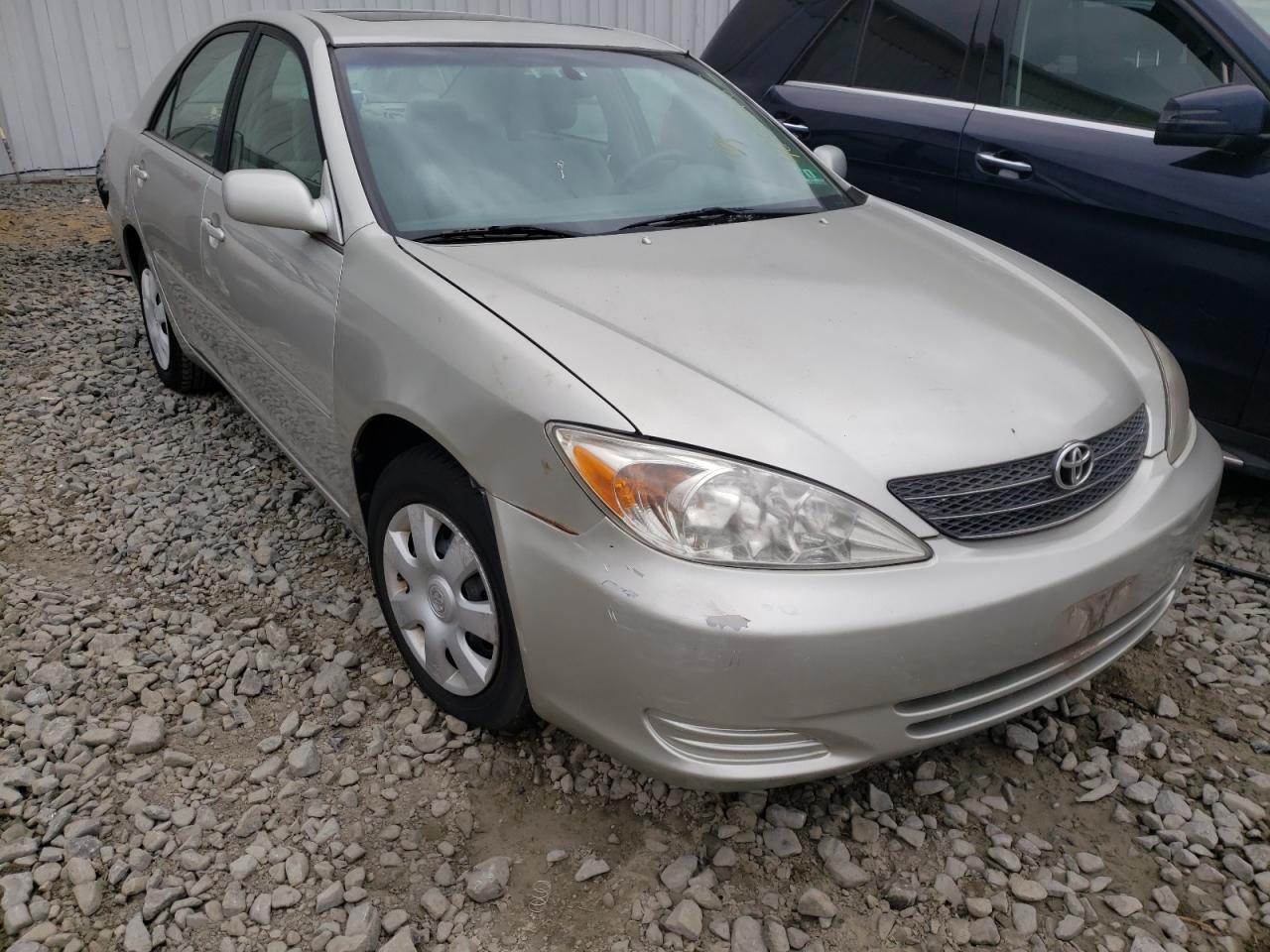 TOYOTA CAMRY 2003 with VIN 4T1BE32K83U663707 - Photo from auction