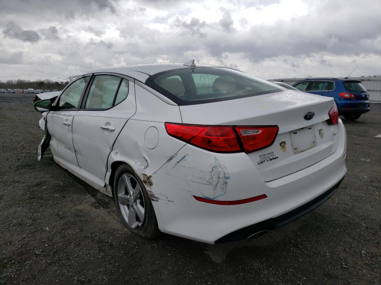 Photo 3 from auction – 2015 KIA OPTIMA LX with VIN 5XXGM4A75FG370101