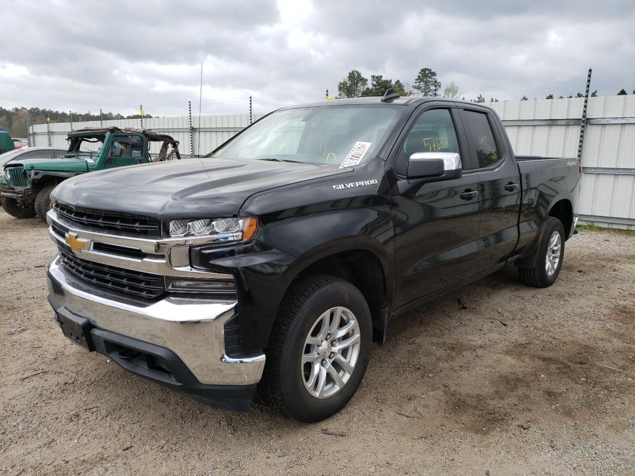 Photo 2 from auction – 2020 CHEVROLET SILVERADO with VIN 1GCRYDED3LZ246138