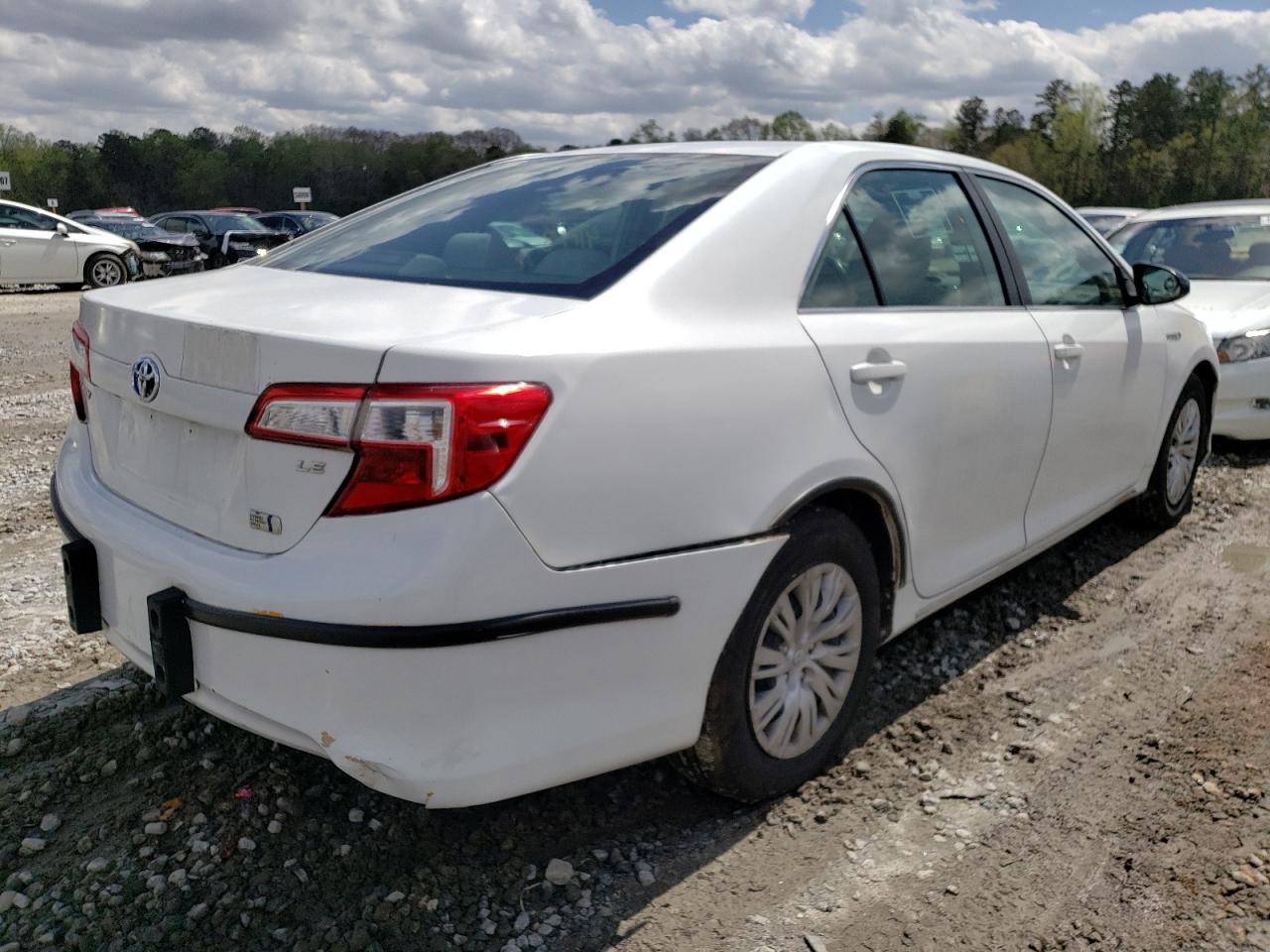 Photo 4 from auction – 2014 TOYOTA CAMRY HYBR with VIN 4T1BD1FK9EU112769