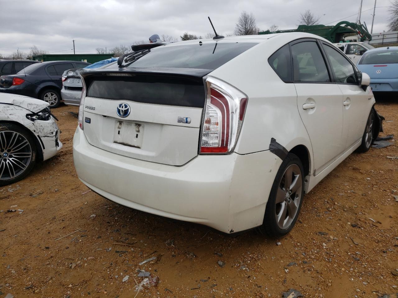 Photo 4 from auction – 2013 TOYOTA PRIUS with VIN JTDKN3DU9D1660661