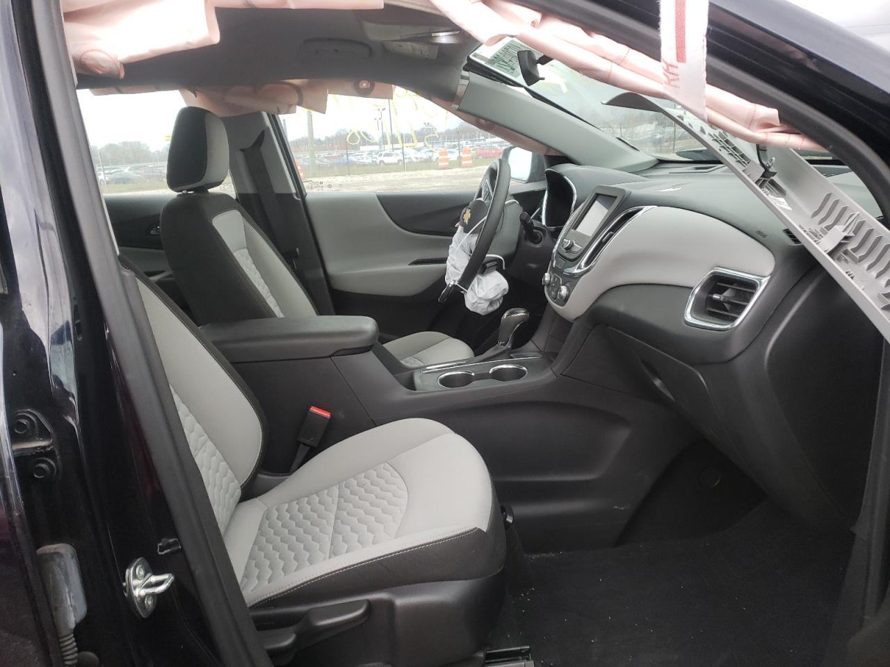 Photo 5 from auction – 2020 CHEVROLET EQUINOX LS with VIN 3GNAXHEVXLS511108