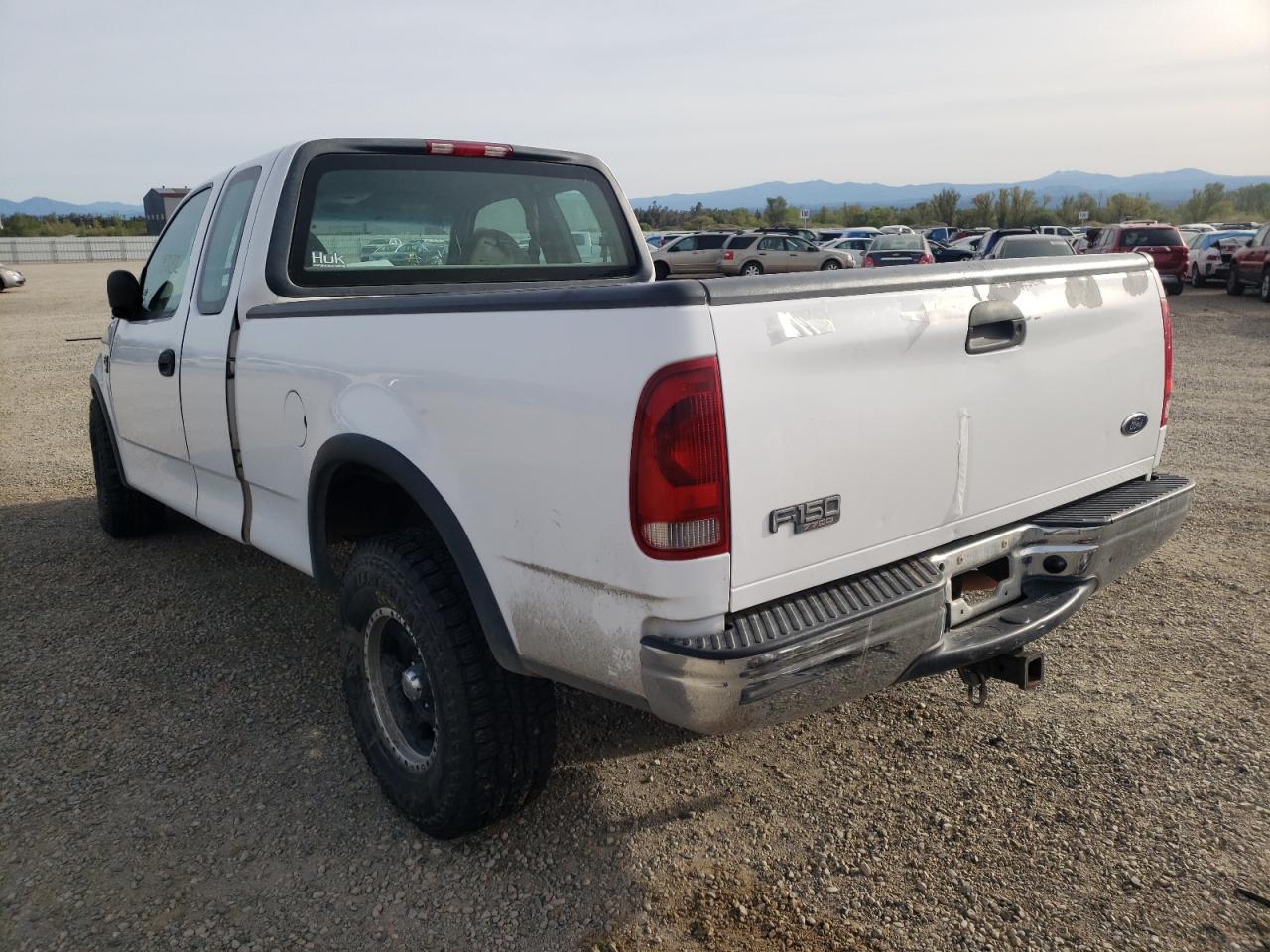Photo 3 from auction – 2000 FORD F150 with VIN 1FTPX18L2YKB20669
