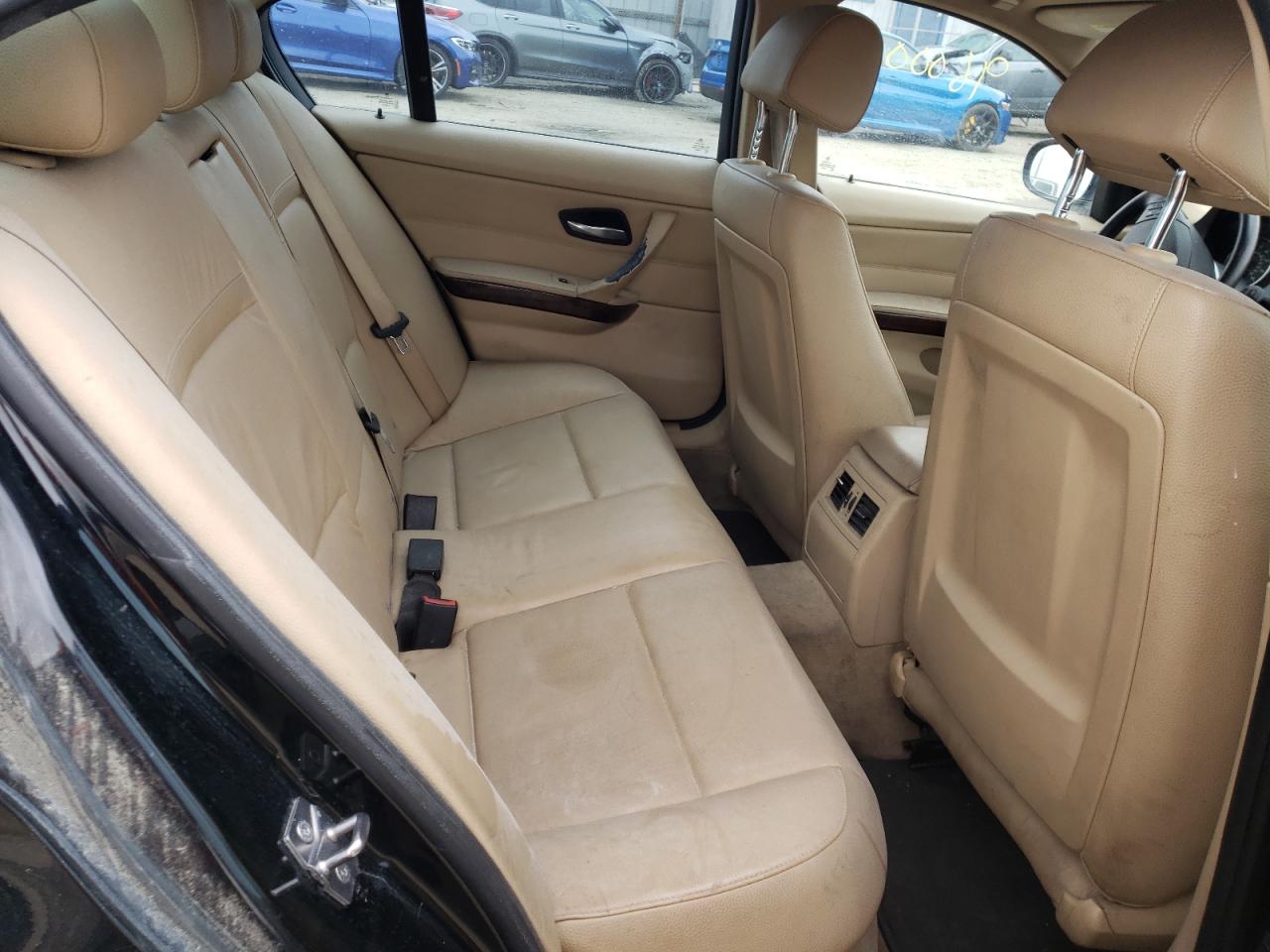 Photo 6 from auction – 2011 BMW 328 I SULE with VIN WBAPH5C59BA440708