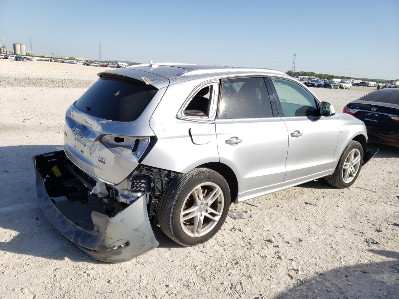 Photo 4 from auction – 2015 AUDI Q5 PREMIUM with VIN WA1DGAFP5FA103032