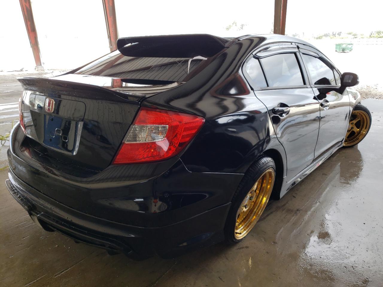 Photo 4 from auction – 2012 HONDA CIVIC LX with VIN 2HGFB2F59CH561740