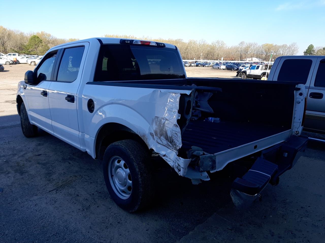 Photo 3 from auction – 2019 FORD F150 SUPER with VIN 1FTEW1C52KKD37665